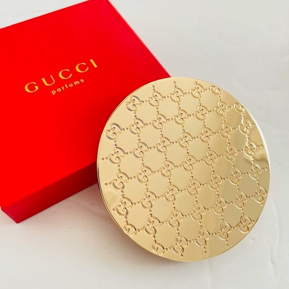 New Gucci authentic monogram compact gold mirror - Picture 1 of 8